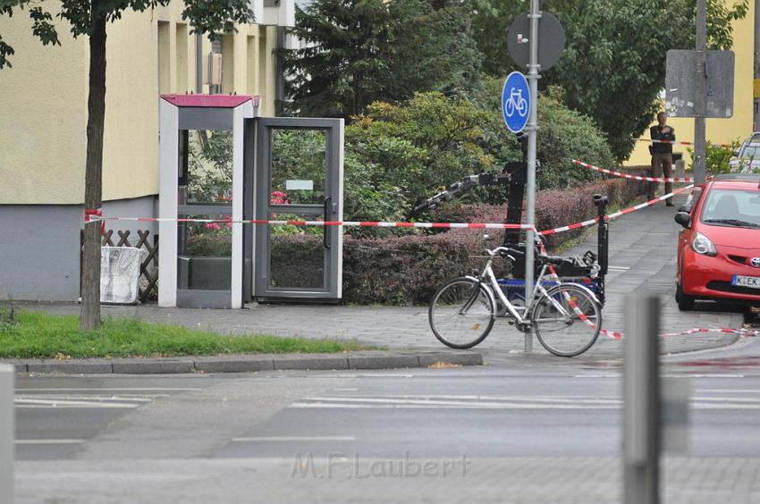 Kofferbombe entschaerft Koeln Graeffstr Subbelratherstr P055.JPG